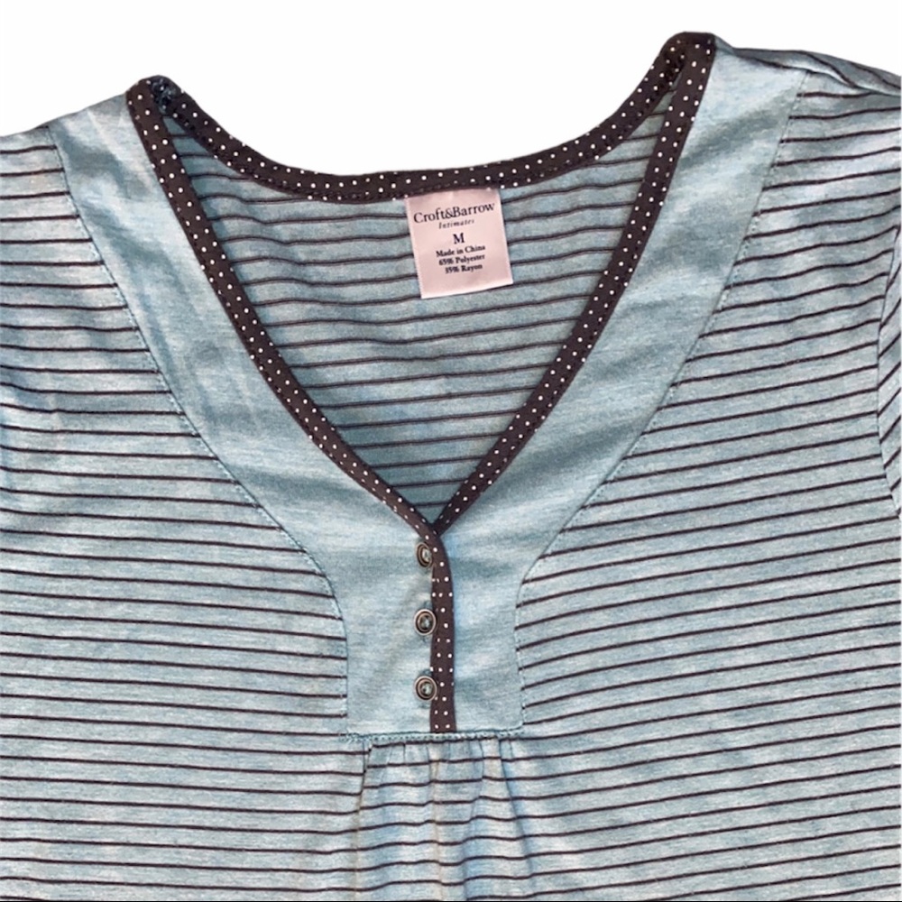 CROFT & BARROW women’s shirt size M